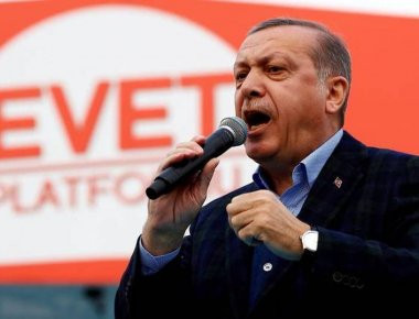 El País: «Το δημοψήφισμα στη Τουρκία έχει προκαλέσει μια βαθιά διαίρεση»